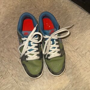 Nuke Dunk Low - Siempre Familia